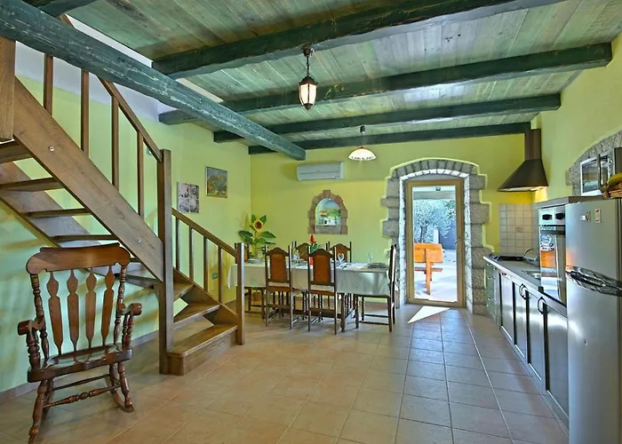 Ambrogino Holiday home Tinjan