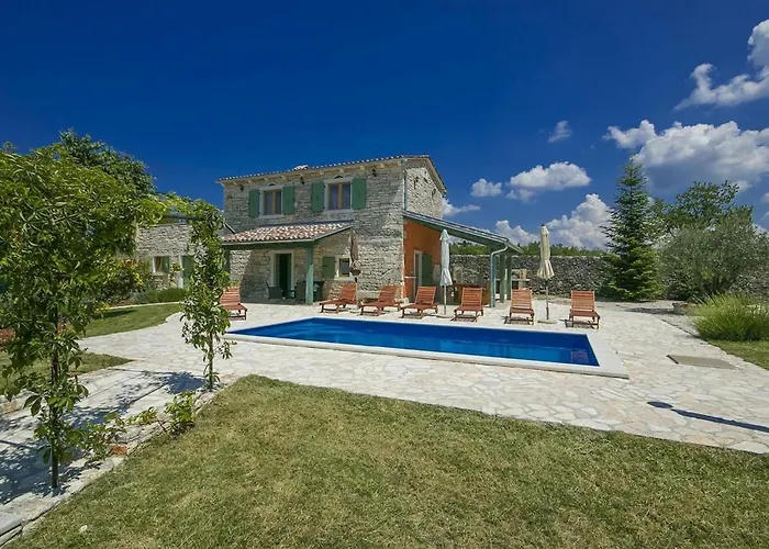 Holiday home Ambrogino Tinjan