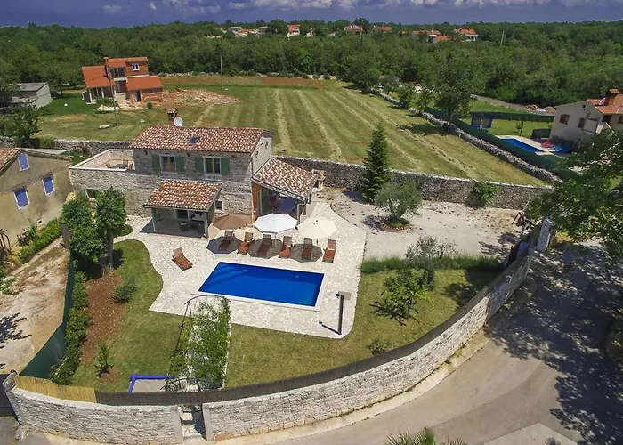 Holiday home Ambrogino *