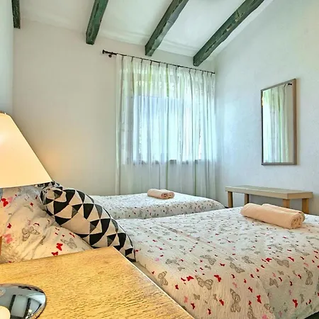 別荘 Ambrogino Tinjan